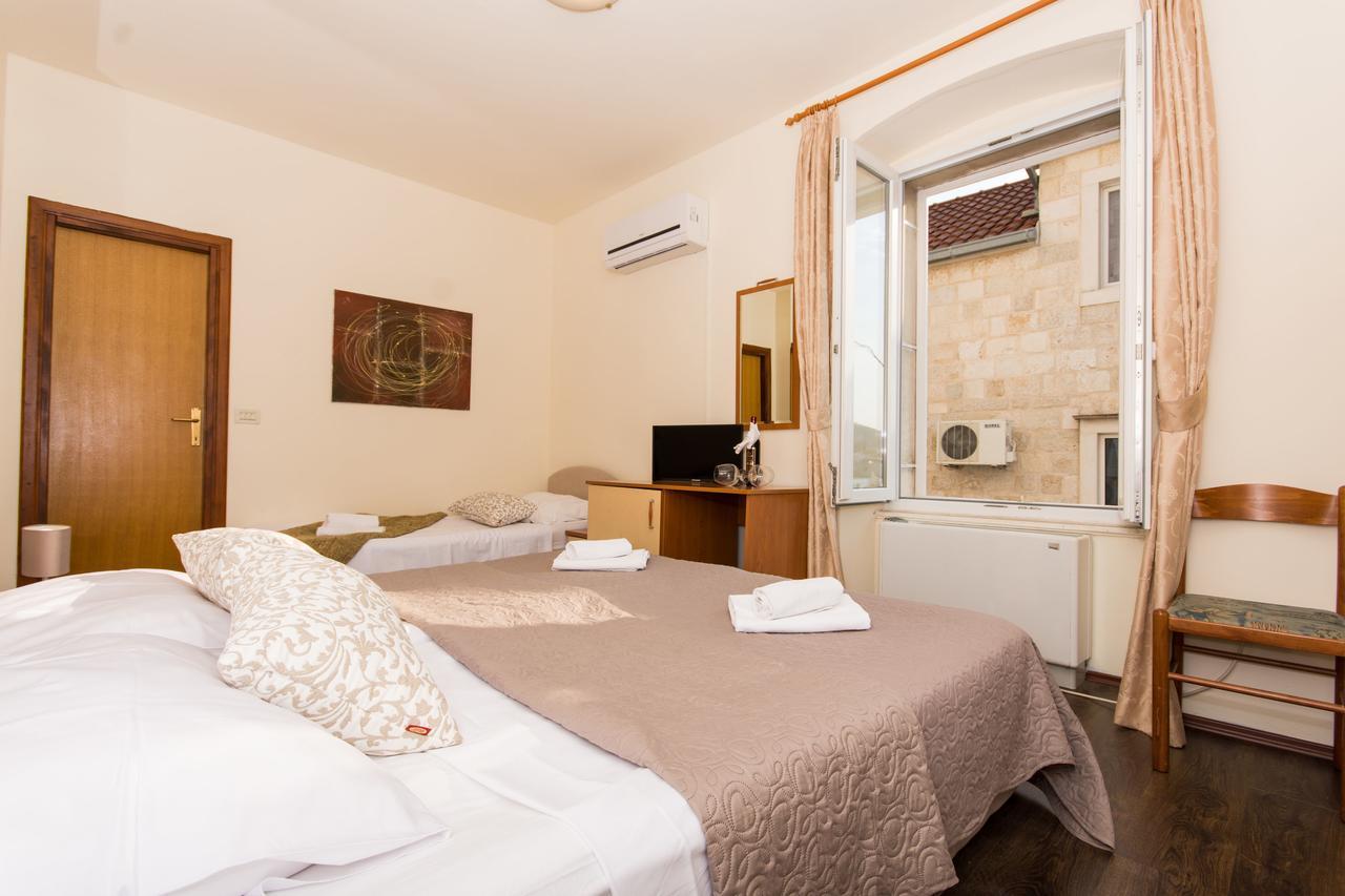 Rooms Villa Liza Trogir Kültér fotó